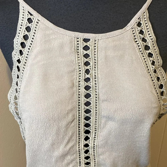 NWT TOBI Extra Small Mini Open Back Shift Dress in Olive Grey Liner Dress - Picture 4 of 9